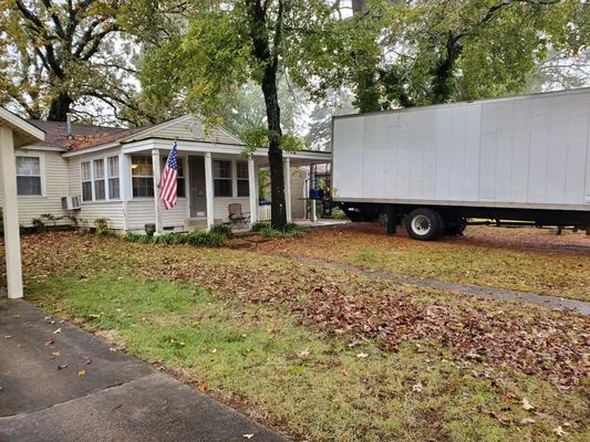 Ron's Delivery & Moving Service LLC