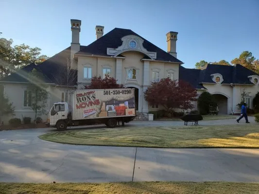 Ron's Delivery & Moving Service LLC